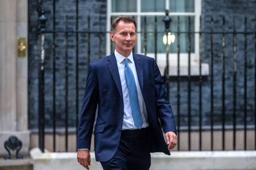 Jeremy Hunt’s autumn statement is a poisoned chalice for whoever wins the next election
