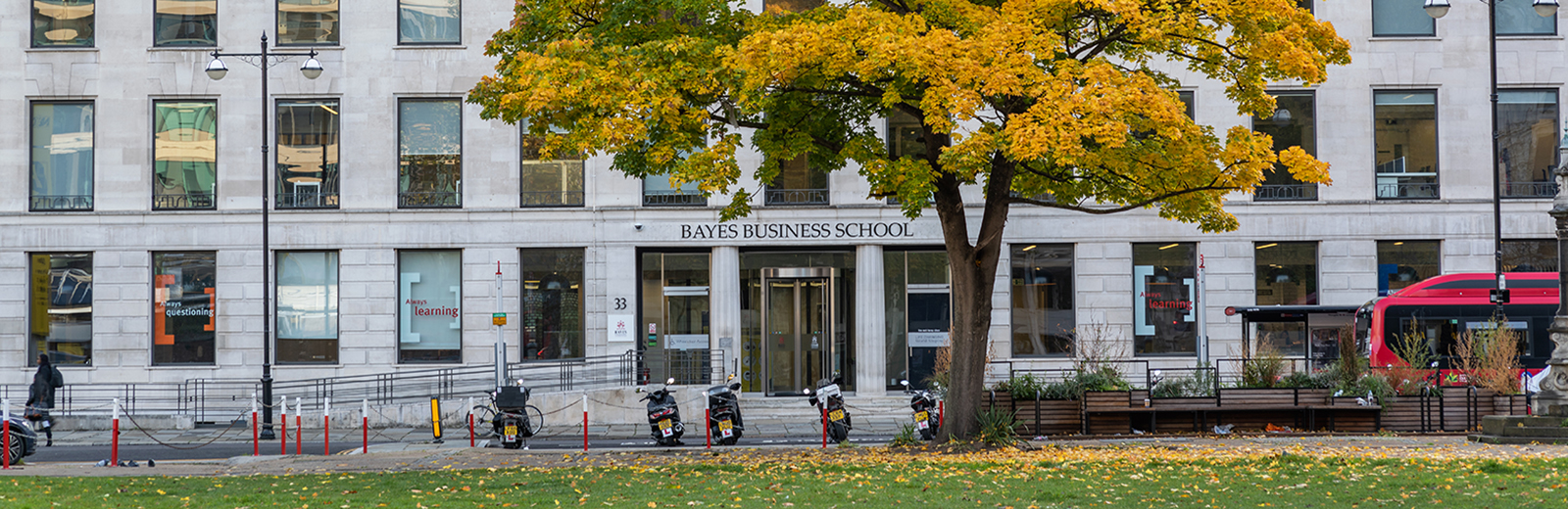 The front of Bayes Business School's Finsbury Square building