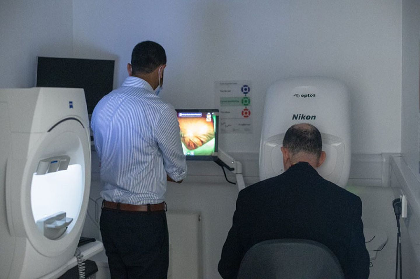 Professor Sir Anthony Finkelstein being tested on the Optomap device at City Sight
