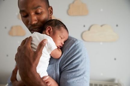 New fathers felt isolated by maternity restrictions, but bonded better with baby during pandemic, study finds