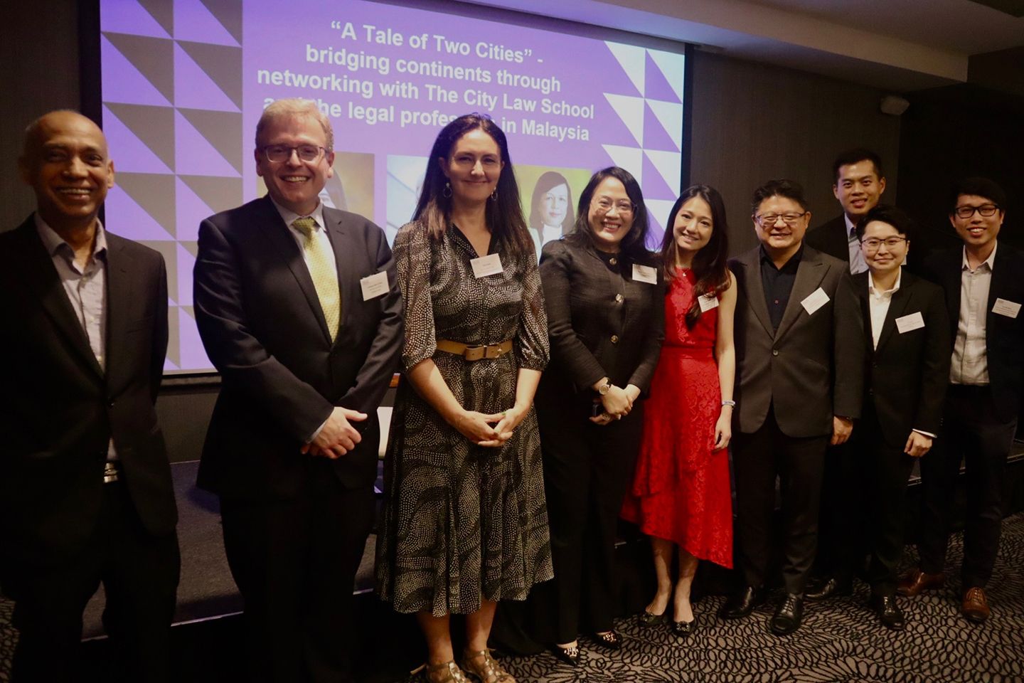 Post-event reception: (left to right): The Honourable Datuk Ravinthran a/l Paramaguru (Judge of the Court of Appeal), Professor Mark O’ Brien (Deputy Dean, CLS) , Ms Nikki Walsh (Associate Dean, CLS), Ms Mary Ann Ooi Suan Kim (CLS alumna, BVS, 2007) and Ms Crystal Wong Wai Chin and Mr Andrew Chiew Ean Vooi (Partners at Lee Hishammuddin Allen & Gledhill) with members of their team, all CLS alumni.